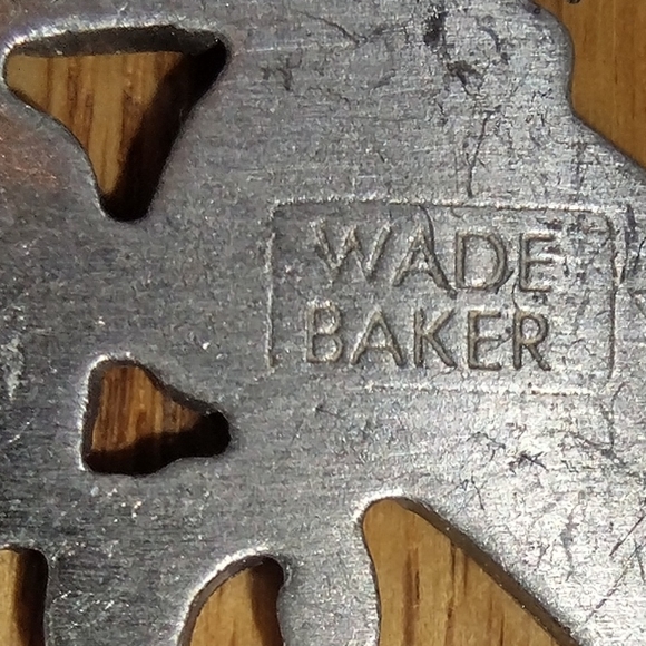 Native American eagle brooch by Wade Baker - Picture 3 of 16